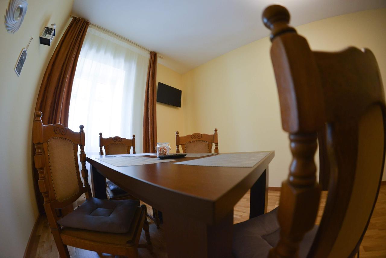 Apartment Luca Poarta Schei Braşov Eksteriør billede